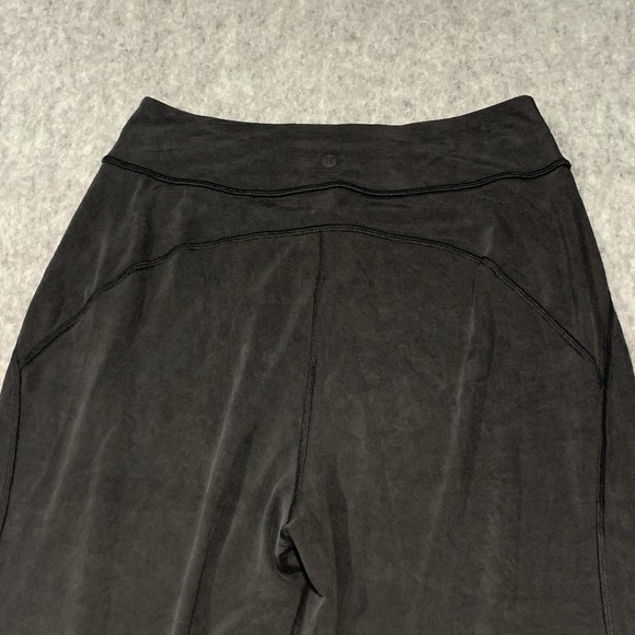 Lululemon Wide Leg HR Pull-On Crop Black Yoga Pant Women's Size 8 - Picture 4 of 12